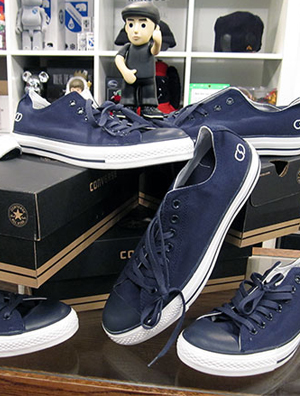 Fragment Design����Converse Chuck Taylor Navy������Ь���