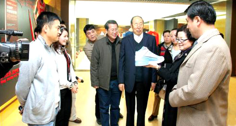 强化零售网点建设,加快鞋企销售步伐