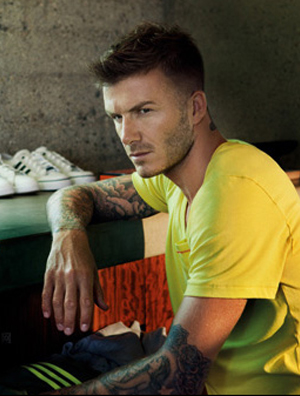 ���˺�ķ����adidas Style Essentials ϵ��