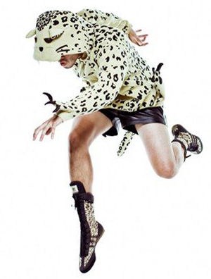 adidas obyo联名jeremy scott推出BOXING CHAMP豹纹拳击靴