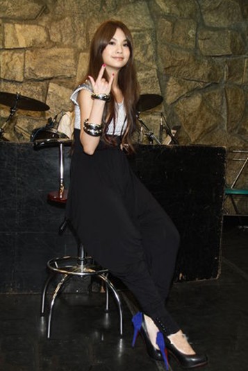 ��ة�յźڸ߸�ЬΪ�������� ��ս���ơ��Ż��ø���