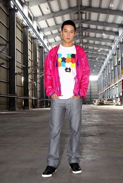 �����������adidas �˶�����Ь���˾��˶�