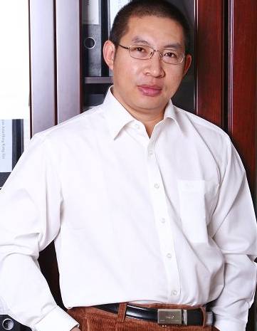 彭鸿斌:从贫民到亿万富豪的奥秘