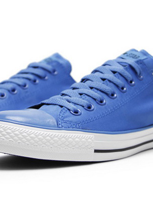 Converse再度释出经典鞋款Chuck Taylor Low Spec OX 新作