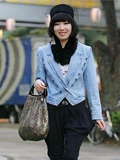 街拍日本涩谷 花样围脖潮搭