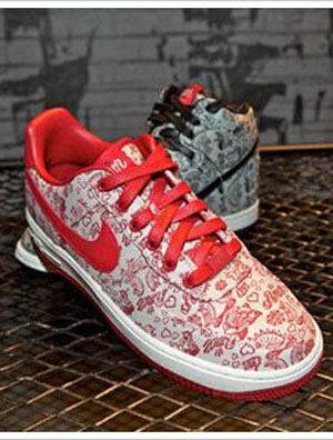 ����Ϳѻ��Nike 2011���˽��޶�Ь��