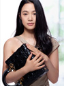 周韵登《时尚》封面 化身春天使者美艳动人