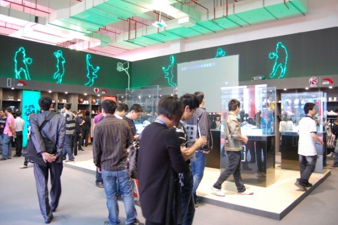 鞋企品牌结盟体育加快发展