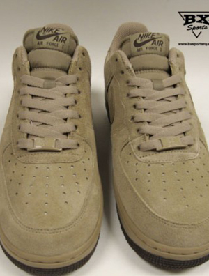 卡其色麂皮上身,Nike推出新款Nike Air Force 1– Khaki/Suede