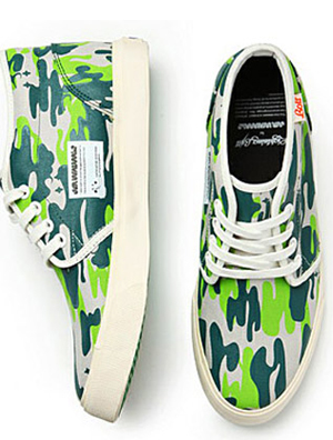 荧光迷彩游戏,Jun Watanabe x Lightning Bolt Camo Chukkas