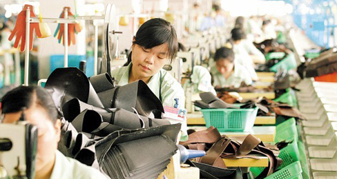 观望潮“危”“机”并存 奏响鞋业转型序曲
