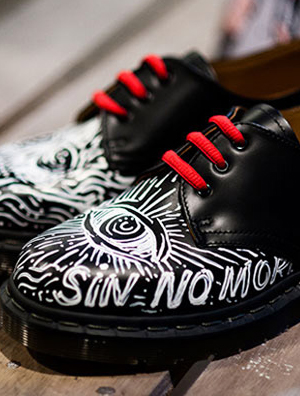 舞出我心愿,Zouk x Dr.Martens 推出联名慈善 Custom 1461 Shoes