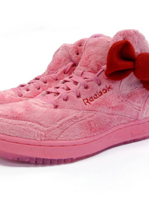 �񲽡�Hello Kitty ����������Ь��
