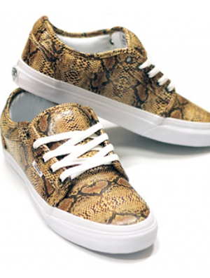 海滩风情,In4mation x Vans ‘Rattles’Chukka Low鞋款