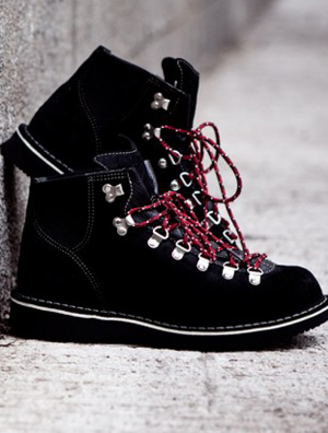 �ѵ�һ����one tone��ɫ��Danner ���ļ��¿�Vertigo Crosby Boot