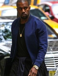 Kanye West 潮流鞋服穿搭现身纽约街头
