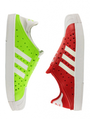 adidas Originals �Ƴ�BEACHSTAR��Ŀ��ɫ��Ь