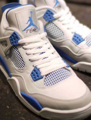 Nike Air Jordan 4 “Military Blue”配色复刻版曝光