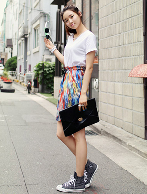 ������������ ST&SAT�¸���Ь����������Ů��