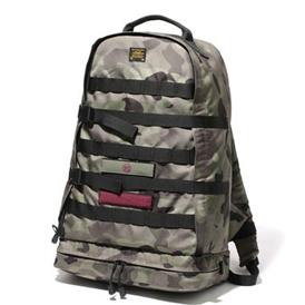 Bape推出迷彩包款系列Gradation Luggage