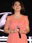 《猫》中文版上海首演 李湘踩细高跟鞋助阵