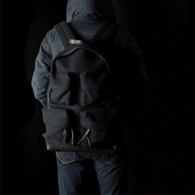UNDERCOVER 2012秋冬季推出大容量背包