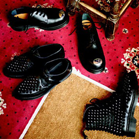 Dr. Martens 2012年秋冬摇滚复古风鞋履