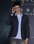 锦荣休闲鞋服现身活动 现场大玩变装秀
