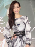 范玮琪首度攻蛋 防堵黑人透传秀服和高跟鞋