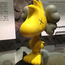 KAWS x Peanuts�Ƴ�Woodstock��������