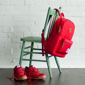 新百伦携手Herschel Supply Co.推出联名单品