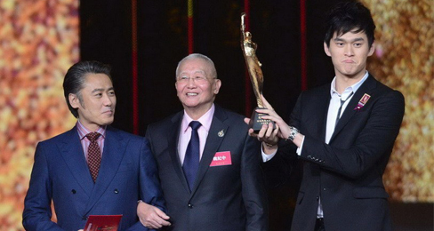 安踏2012CCTV体坛风云人物颁奖盛典成功举办