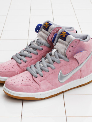 Nike SB Dunk High Pro 情人节配色鞋款