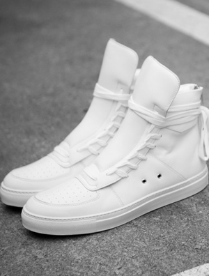 KRISVANASSCHE 推出2013春夏系列高筒球鞋