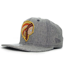 Play Cloths �� New Era Snapback Capñ��