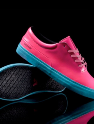 Supra × Spring Breakers 联名特别鞋款