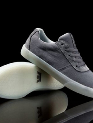 SUPRA 发布2013春夏全新简约鞋款