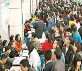 广州纺织制鞋业缺工严重 个别企业提薪30%