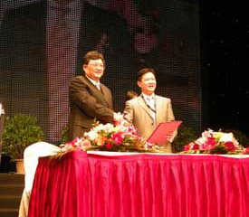 特步为2008起舞