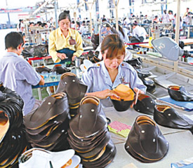 金融风暴席卷全球 西部鞋都遭遇寒流
